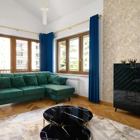 Close- Golden Saska Kepa - Fully Renovated 2025 Warsaw