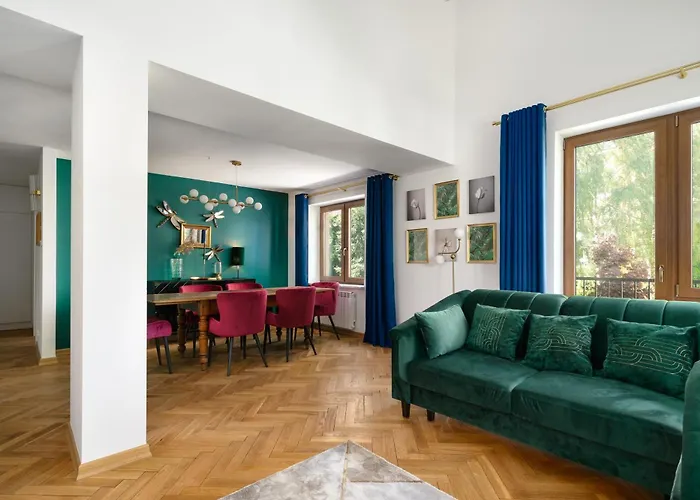 Close- Golden Saska Kepa - Fully Renovated 2025 *