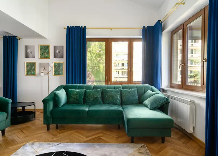 Close- Golden Saska Kepa - Fully Renovated 2025 *