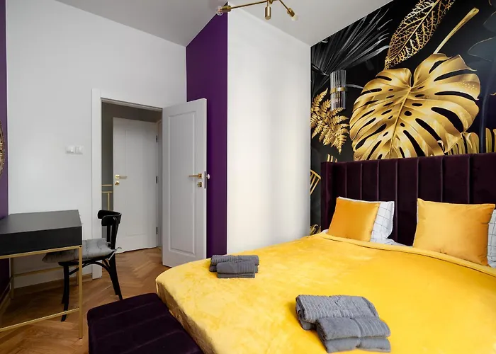 Close- Golden Saska Kepa - Fully Renovated 2025 *