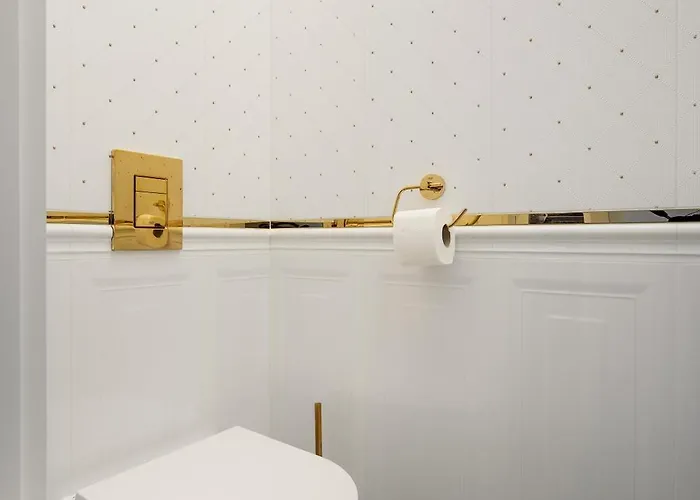 Close- Golden Saska Kepa - Fully Renovated 2025 וילה ורשה